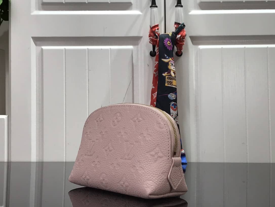 L0vis Vvtt0n Pochette Dupe Monogram Cosmetic Pouch  Pink M47515