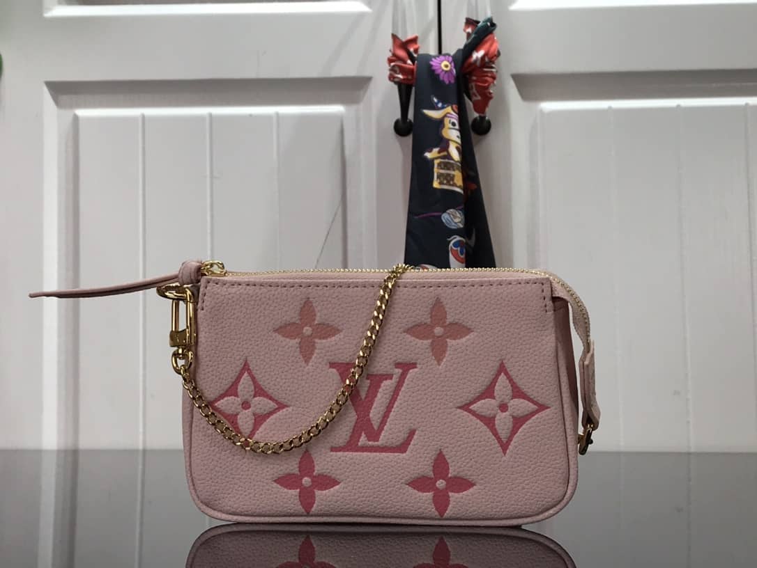 L0vis Vvtt0n Mini Pochette Accesoires Replica Bag M80501