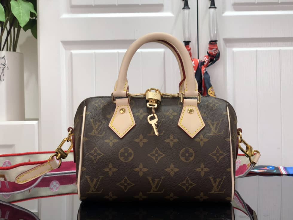 L0vis Vvtt0n Speedy 20 Bandoulière Bag Monogram M45957 Replica Shoulder Bag