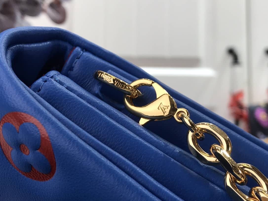 L0vis Vvtt0n Coussin Lambskin Monogram Embossed Pochette Replica Bag Blue