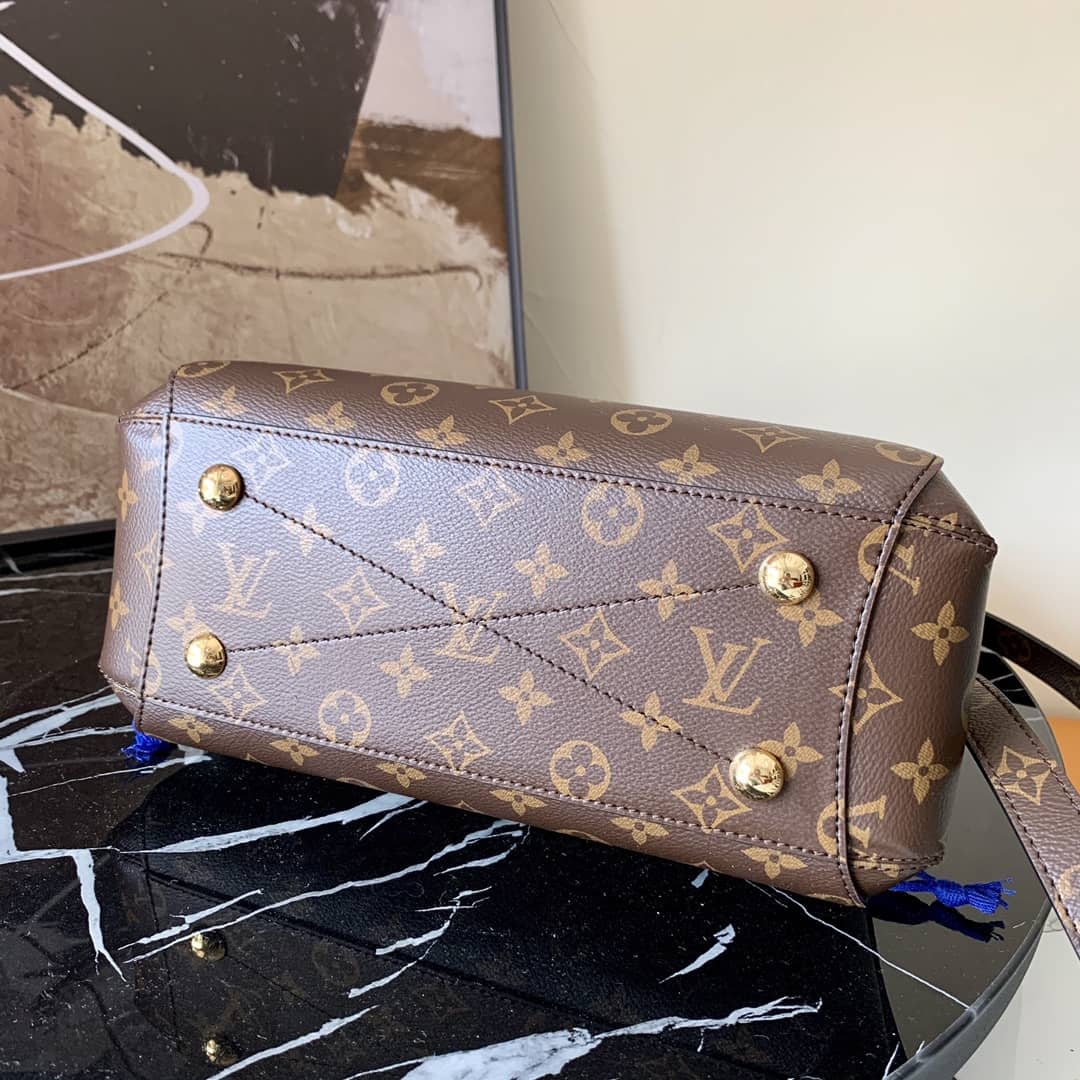 L0vis Vvtt0n Montaigne BB Monogram Shoulder Bag Replica M41055