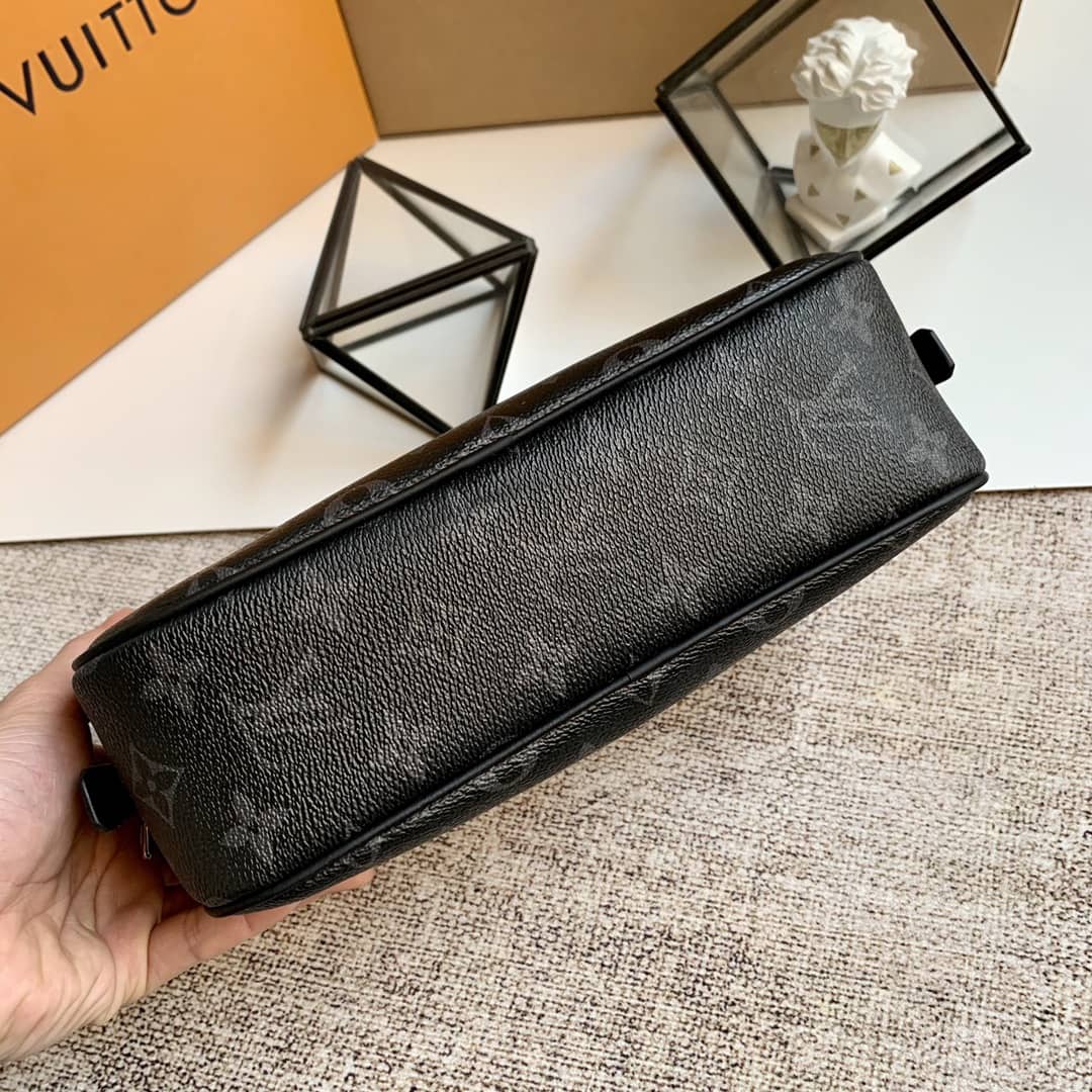 L0vis Vvtt0n GM Monogram Eclipse Toiletry Bag Replica M43383