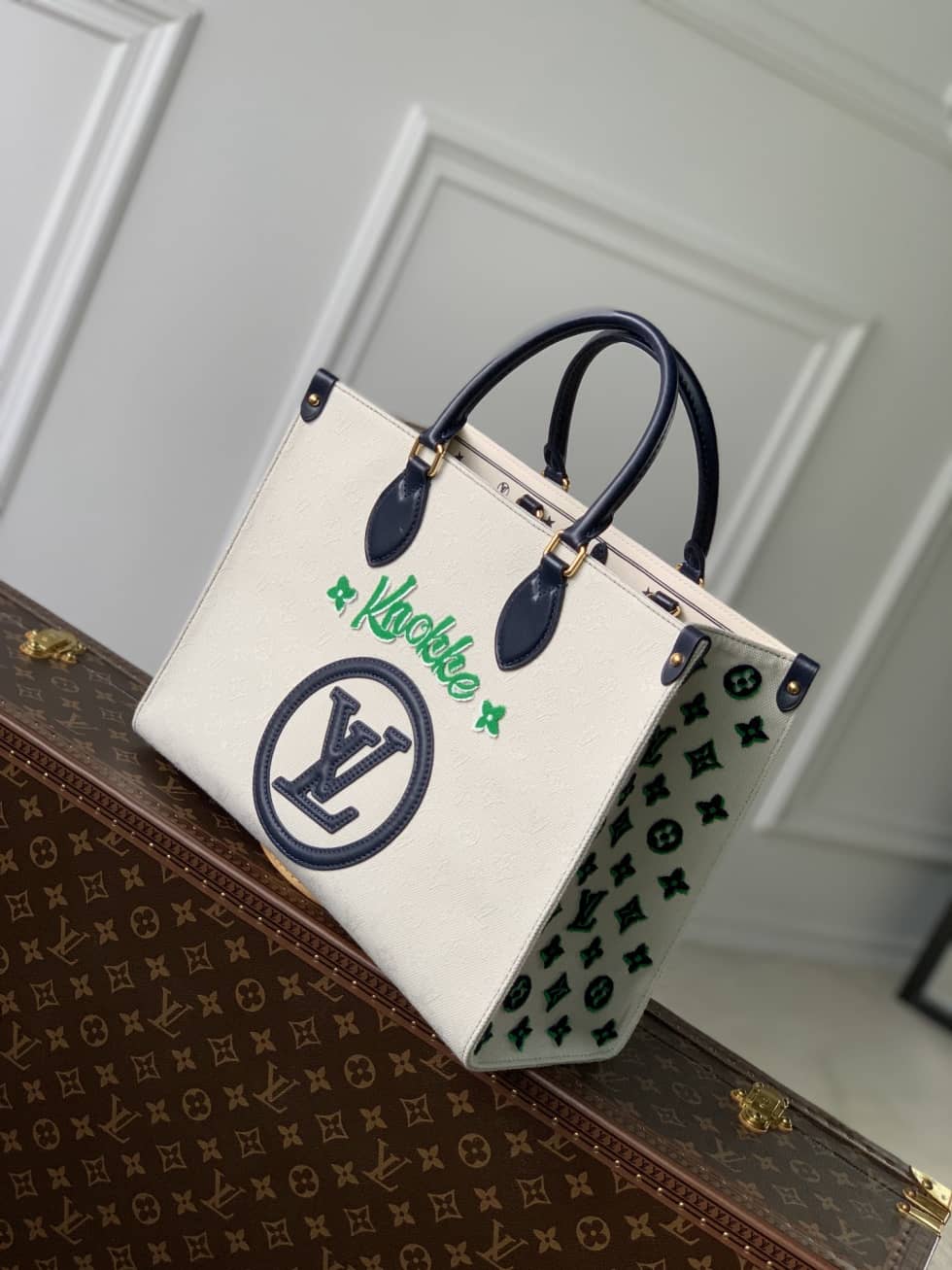 L0vis Vvtt0n OnTheGo MM M20815 Replica Tote