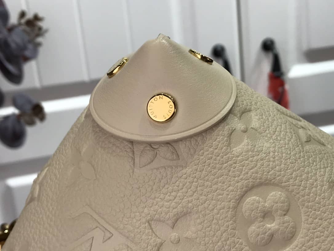 Best Replica L0vis Vvtt0n Petite Malle Souple Monogram Replica Bag Beige M45571(ColaReps)