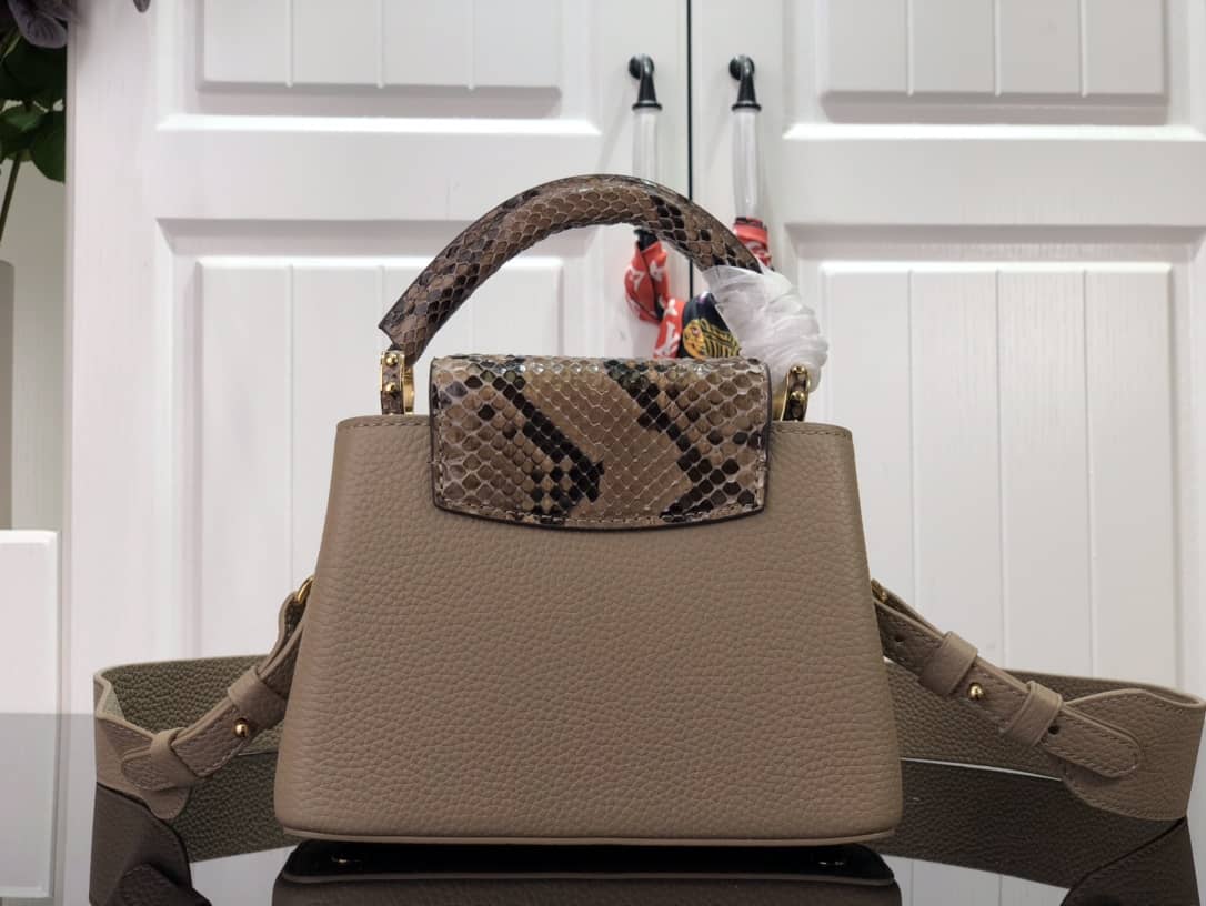 L0vis Vvtt0n Capucines Embroidery Replica Bag Gray M48865