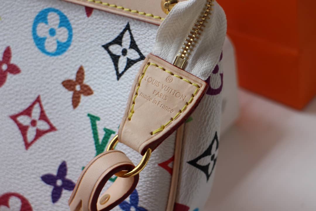 L0vis Vvtt0n Pochette Dupe Monogram Multi Accessoires  Pouch White M92649