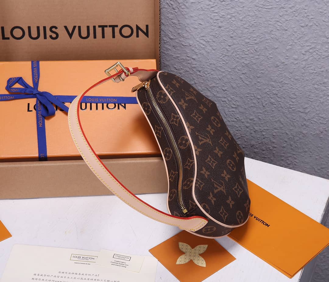 L0vis Vvtt0n Monogram Croissant GM Replica Shoulder Bag M51511
