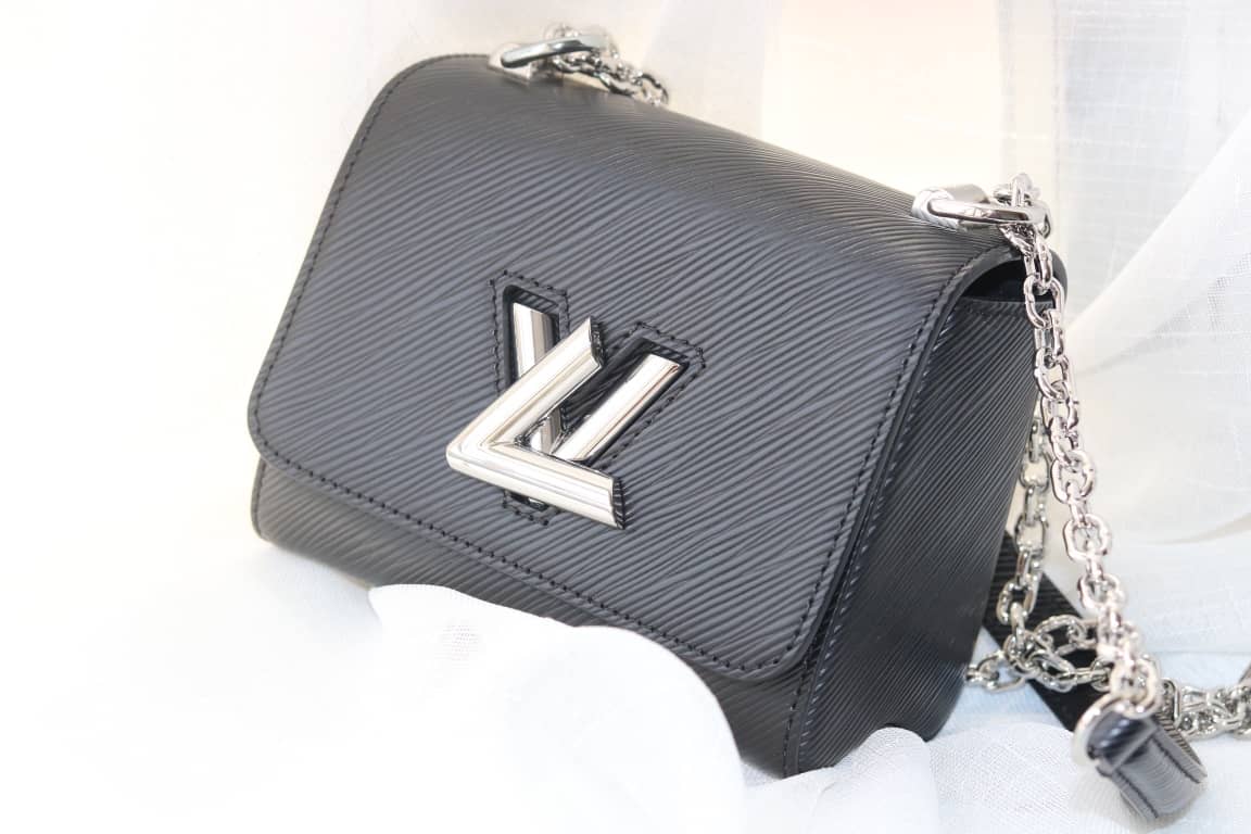 L0vis Vvtt0n Replica Twist MM Epi Leather Bag Black