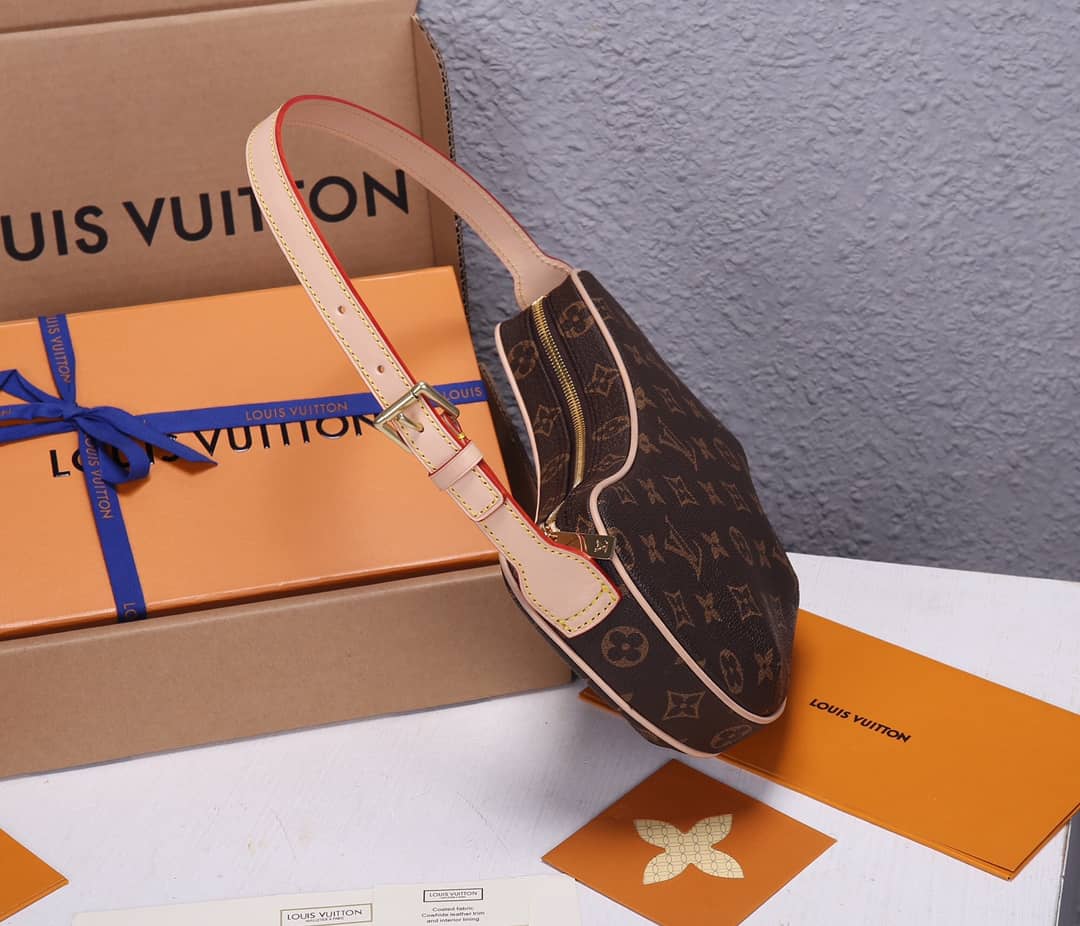 L0vis Vvtt0n Monogram Croissant GM Replica Shoulder Bag M51511