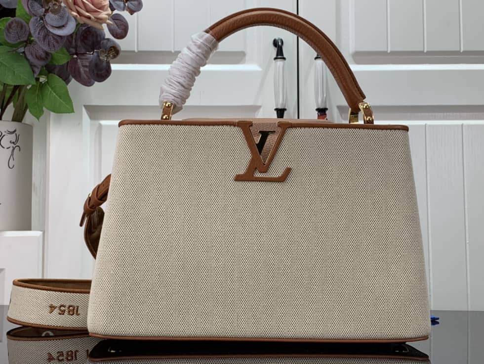 L0vis Vvtt0n Capucines MM M59872 Replica Shoulder Bag