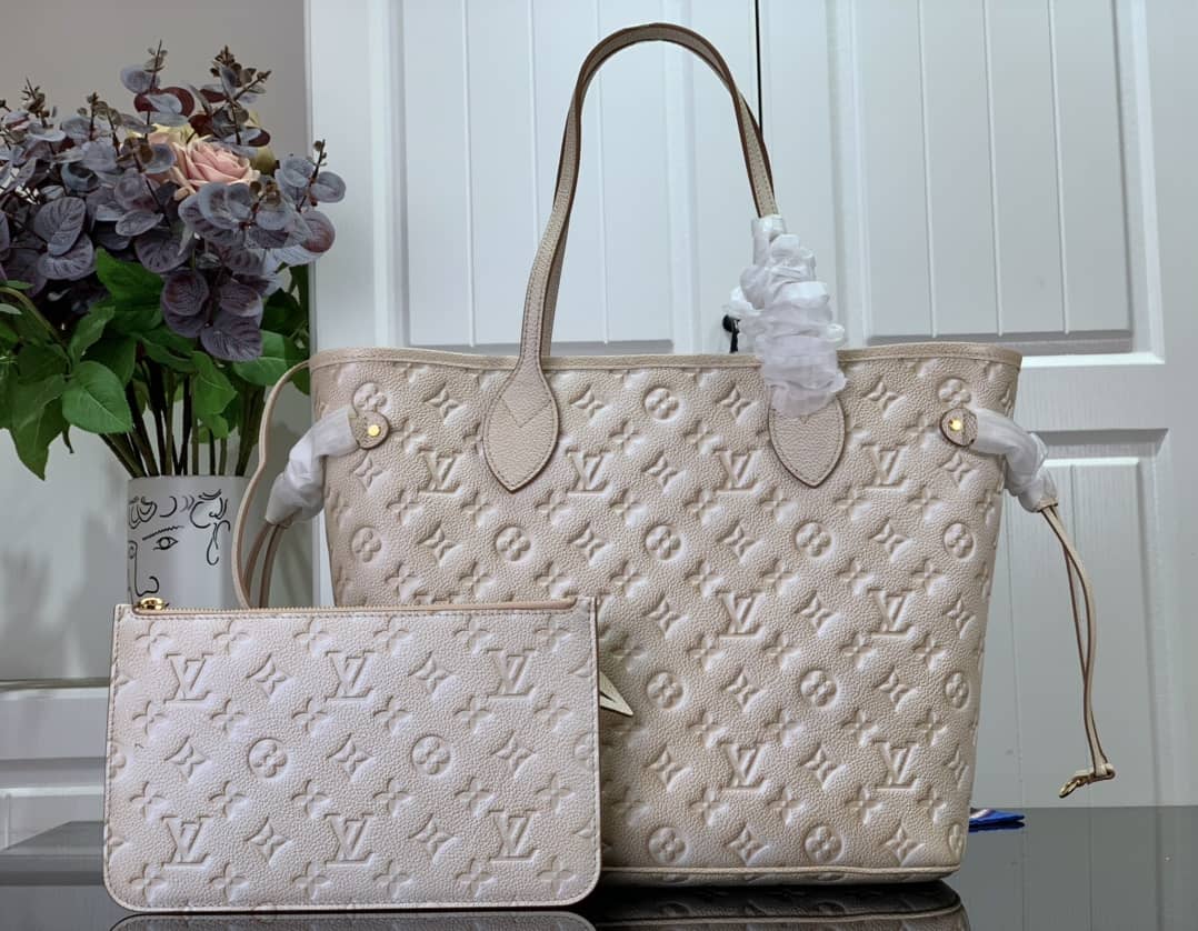 L0vis Vvtt0n Neverfull MM Carryall Pale Beige M46231 Replica Tote