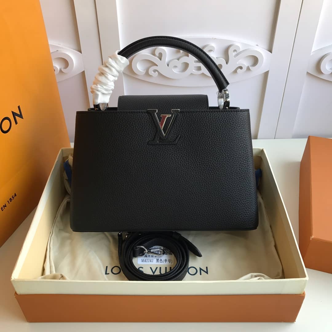 L0vis Vvtt0n Capucines PM Taurillon Leather Tote Replica Black M42242