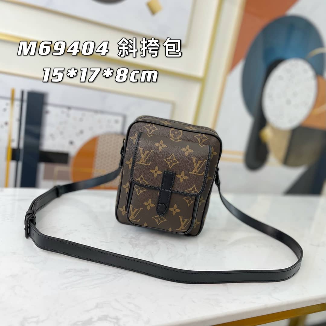 L0vis Vvtt0n Virgil Abloh Christopher Wearable Replica Wallet M69404