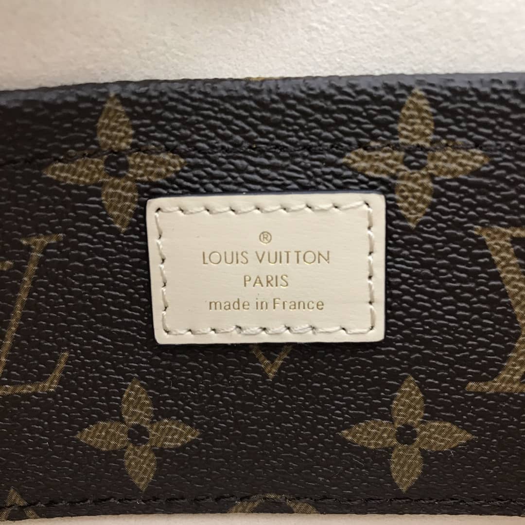 L0vis Vvtt0n Officier Pouch Monogram Canvas Strap Replica Bag White M69841