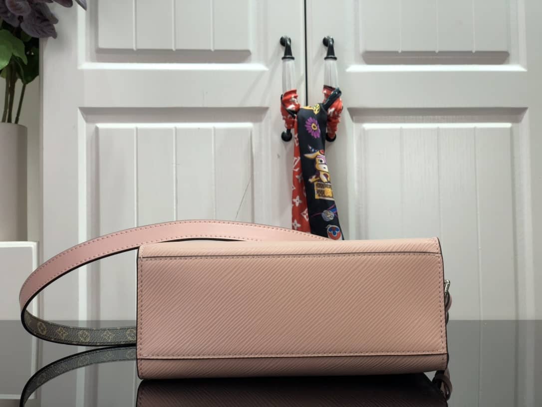 L0vis Vvtt0n Sac Plat BB Shoulder Bag Replica Pink M58660