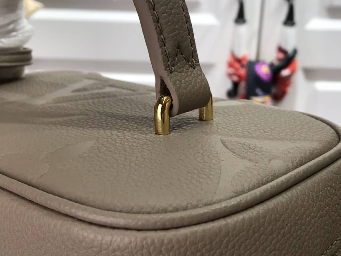L0vis Vvtt0n Monogram Empreinte Vanity PM Tourterelle Replica Shoulder Bag M45608