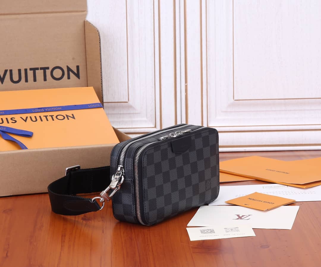 L0vis Vvtt0n Alpha Wearable Wallet Canvas Replica N60418