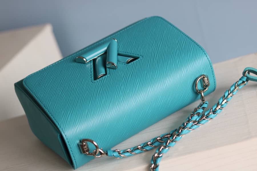 L0vis Vvtt0n Twist MM Chain Leather Replica Bag Green M50282