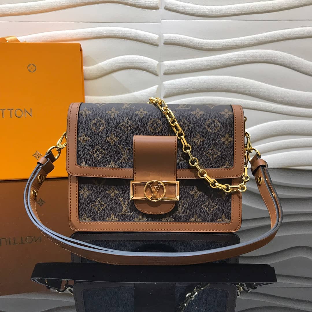 L0vis Vvtt0n Monogram MM Reverse Dauphine Shoulder Bag Replica M44391
