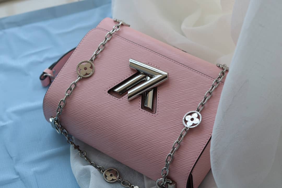 L0vis Vvtt0n Textured Epi Leather Twist Series Bag