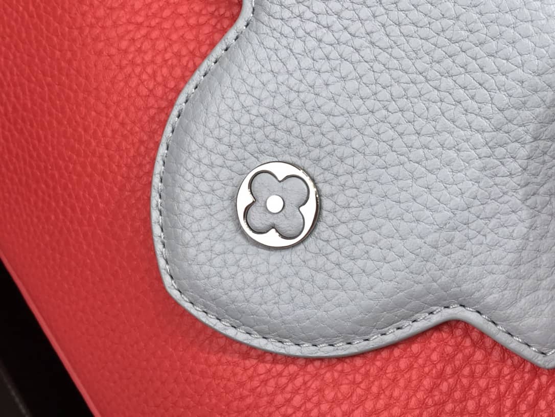 L0vis Vvtt0n Capucines Mini Taurillon Leather Replica Bag Red M57520