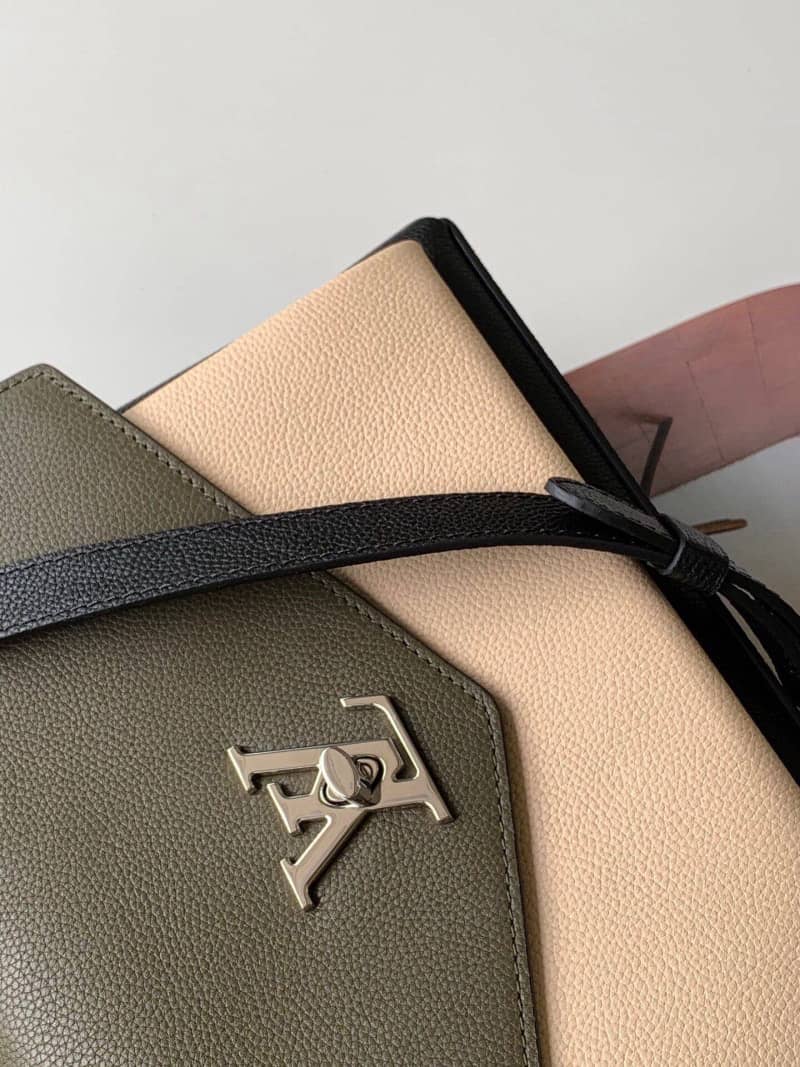 L0vis Vvtt0n Laurier Toffee Latte MyLockme Bag Replica M55323