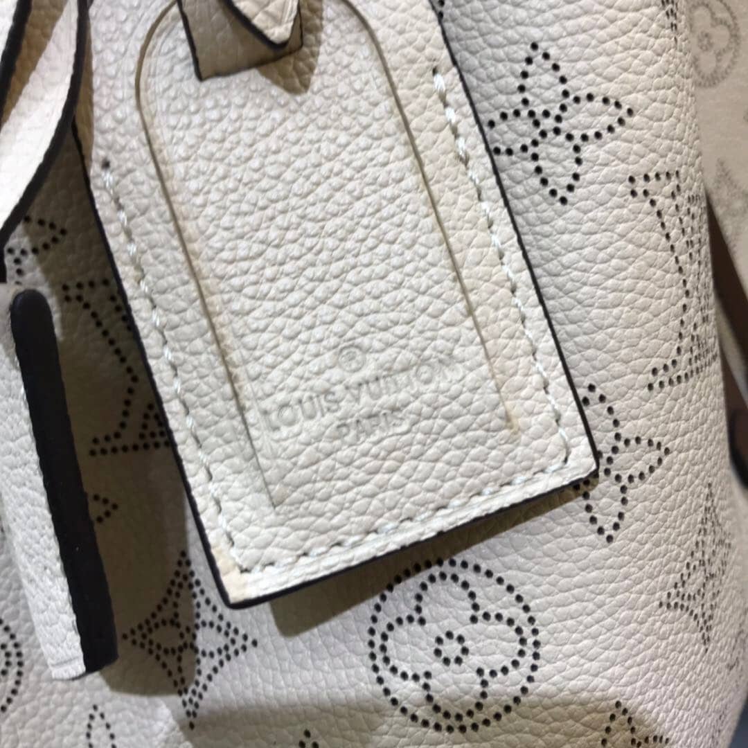 L0vis Vvtt0n Mahina Muria Replica Handbag Beige White M55801