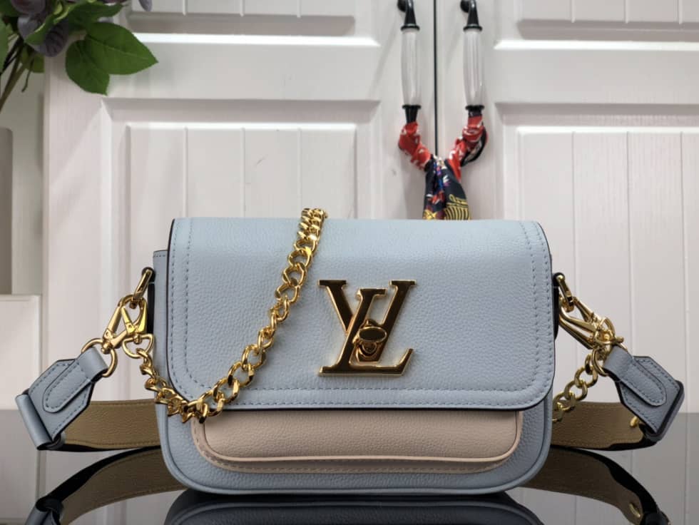 L0vis Vvtt0n Lockme Tender Blue M59984 Replica Crossbody Bag