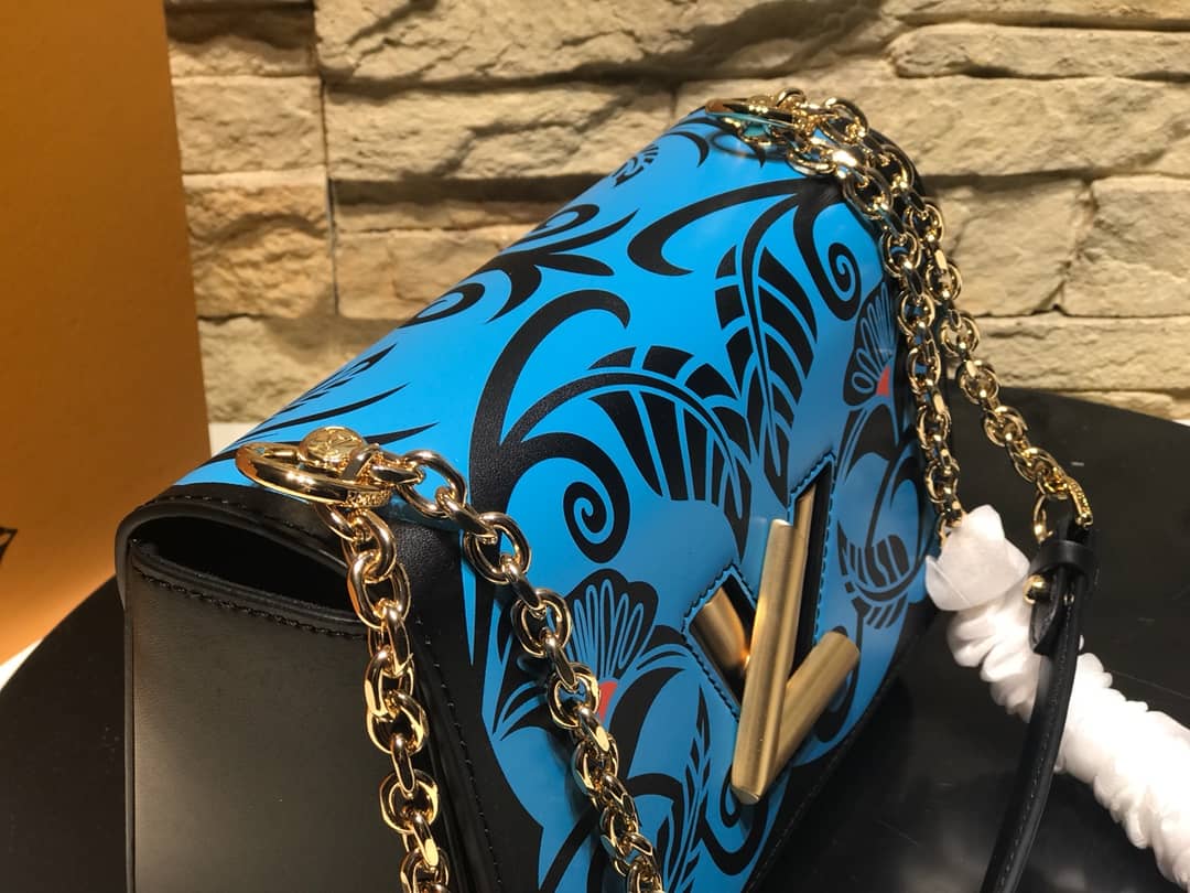 L0vis Vvtt0n Twist MM Bag Blue M50296 Replica