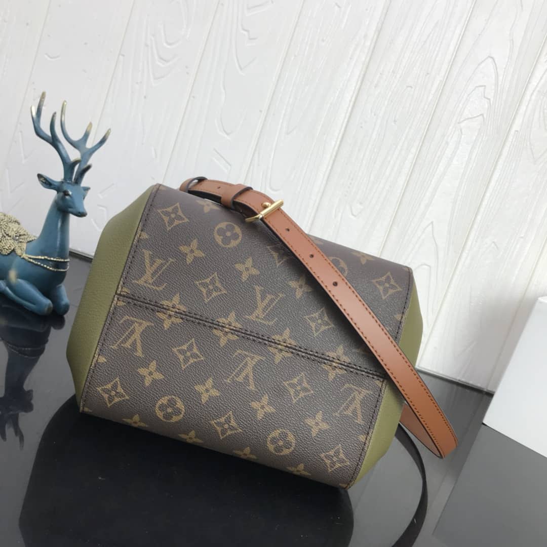 L0vis Vvtt0n Monogram Canvas Fold PM Tote Replica White M45389