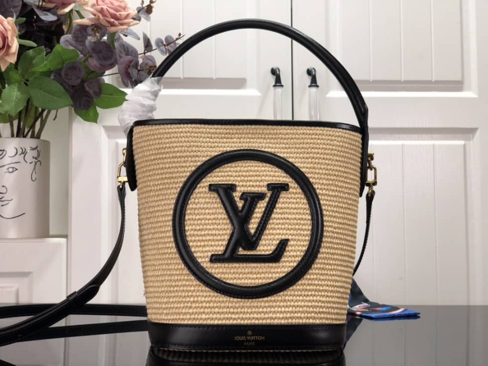L0vis Vvtt0n Petit Caramel Black M59962 Replica Bucket Bag