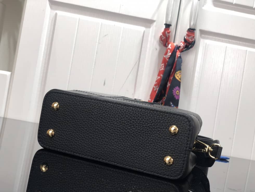 L0vis Vvtt0n Capucines BB M59269 Replica Shoulder Bag