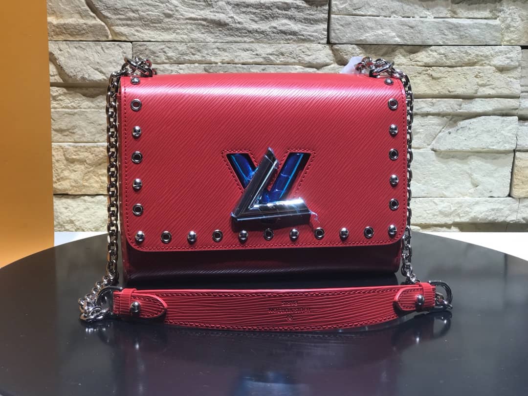 L0vis Vvtt0n AAA Replica Twist MM Chain Shoulder Bag