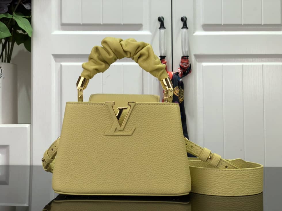 L0vis Vvtt0n Capucines Mini Yellow M58586 Replica Shoulder Bag