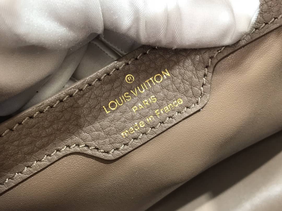 L0vis Vvtt0n Capucines Taurillon Leather PM Tote Replica N92800