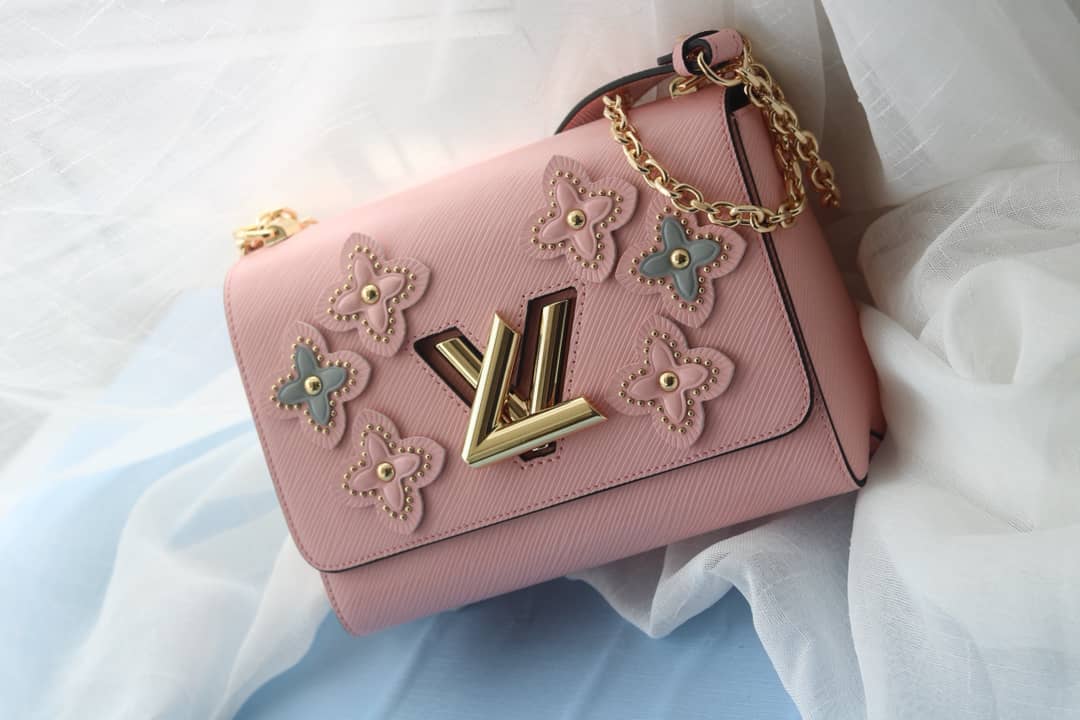 L0vis Vvtt0n Twist Epi Handbag Replica