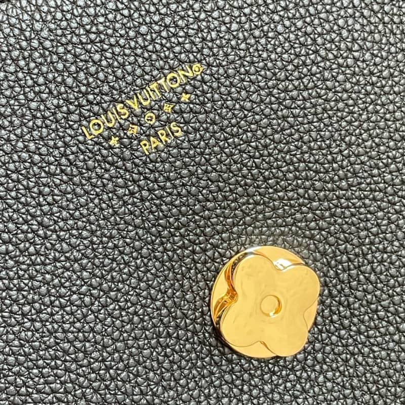 L0vis Vvtt0n Pont 9 Soft MM Grained Calfskin Leather Replica Bag Black M58967