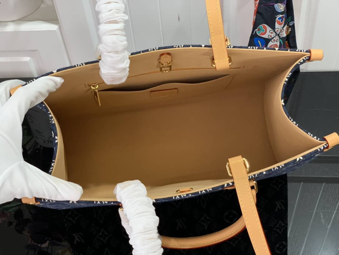L0vis Vvtt0n Since 1854 Onthego MM Tote Replica M57396