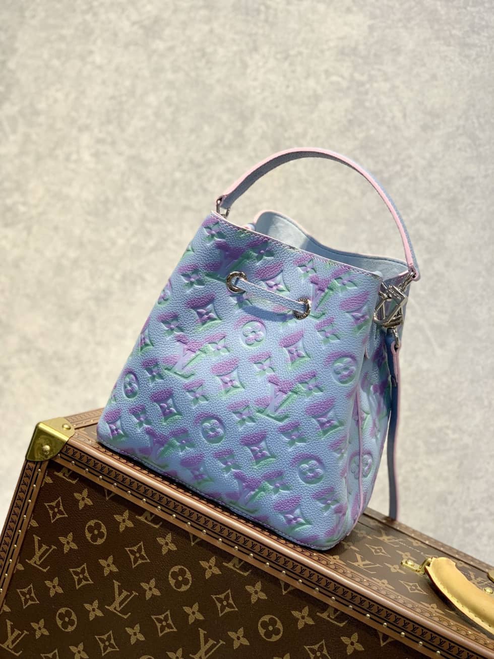 L0vis Vvtt0n Neonoe BB Blue M46174 Replica Bucket Bag