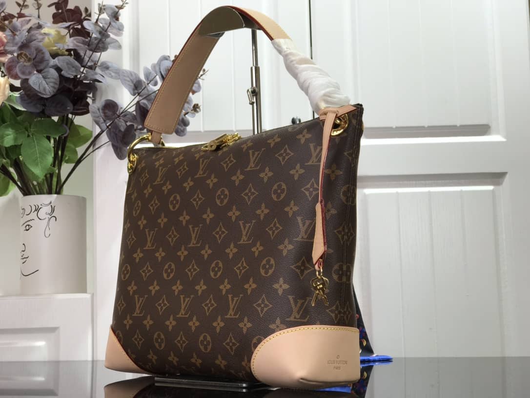 L0vis Vvtt0n Berri PM Monogram Canvas Shoulder Bag Replica M41623