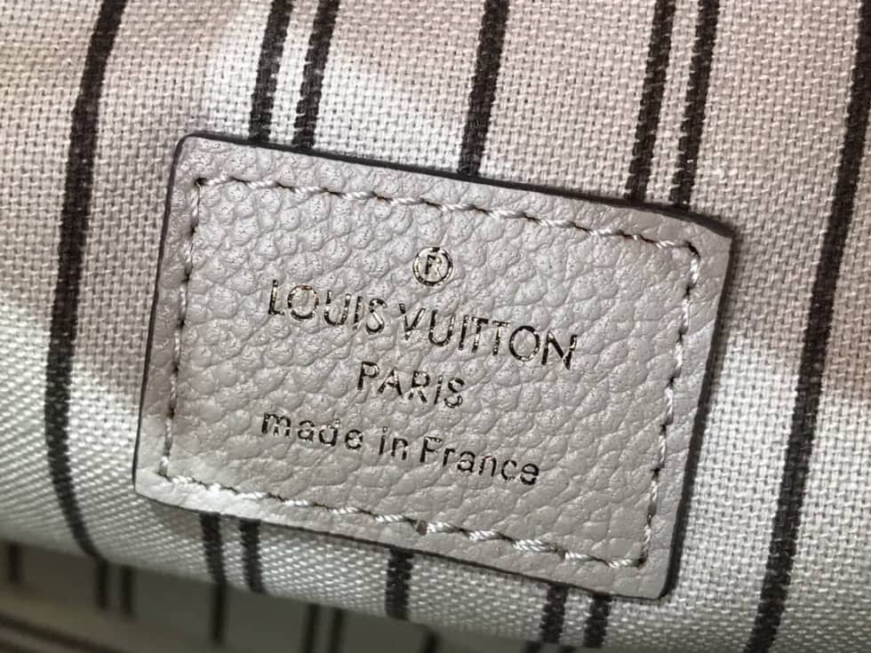 L0vis Vvtt0n Pochette Metis Marine Leather Beige M44071 Replica Shoulder Bag