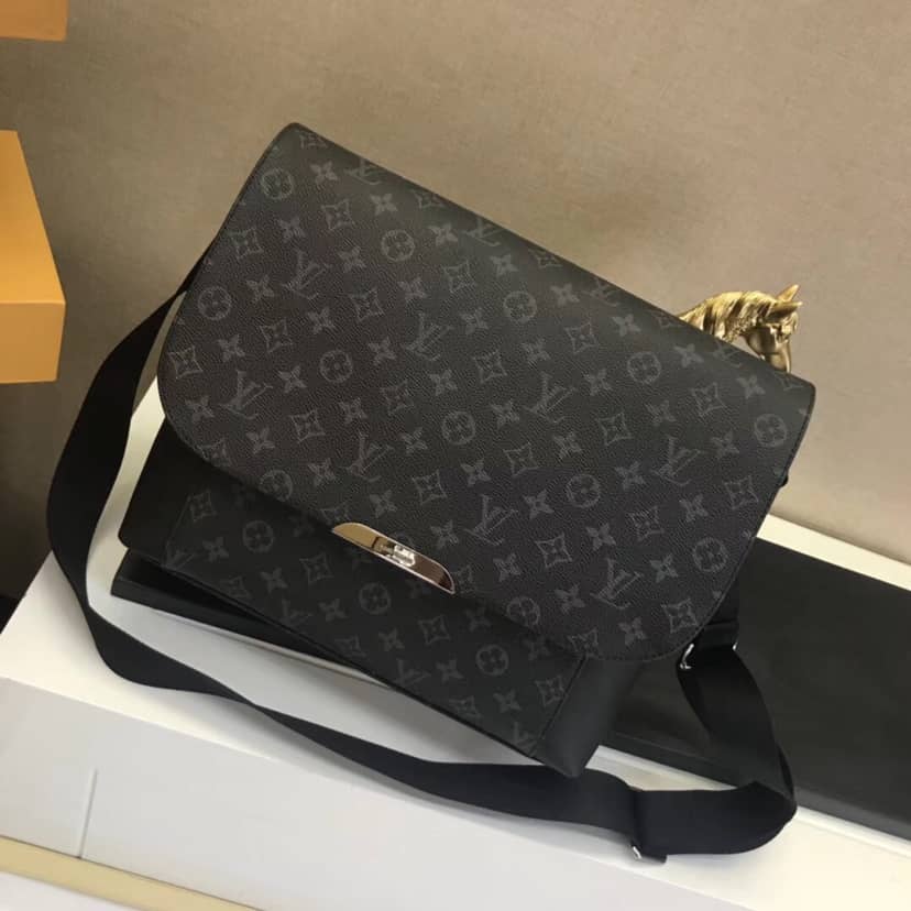 L0vis Vvtt0n Monogram Eclipse Messenger MM Shoulder Bag Replica M40539