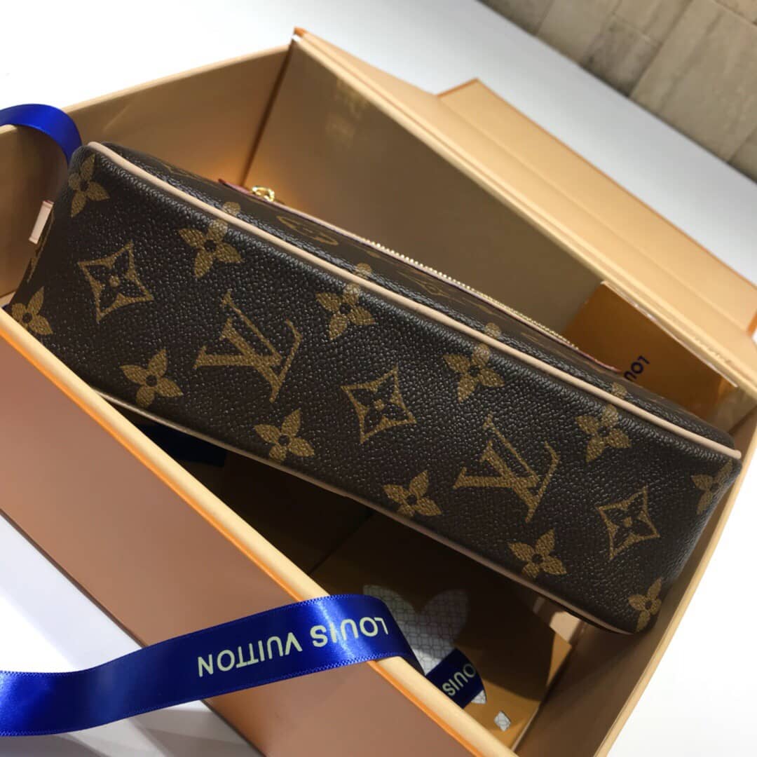L0vis Vvtt0n Cite Pochette Monogram Canvas Replica Bag