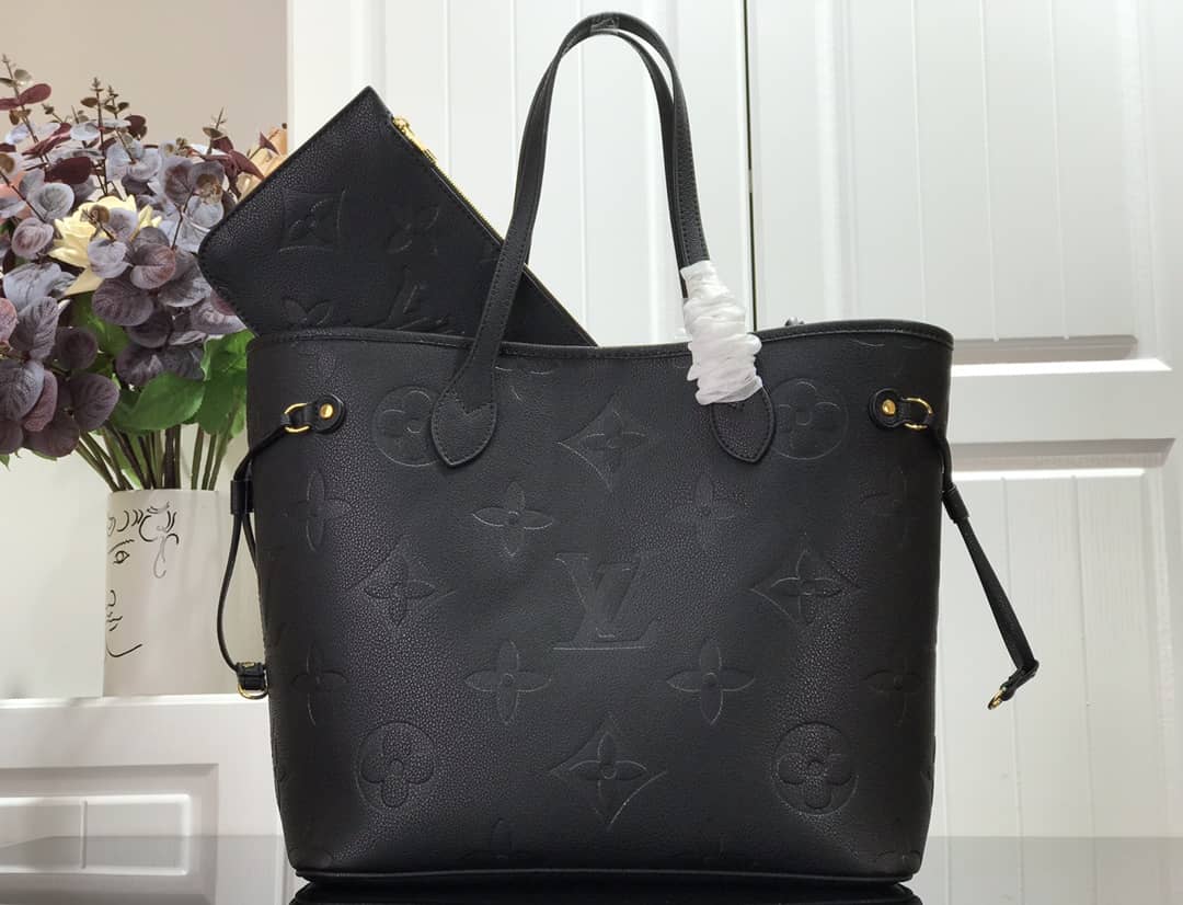 L0vis Vvtt0n Neverfull MM Monogram Empreinte Tourterelle Bag Replica Black M45686