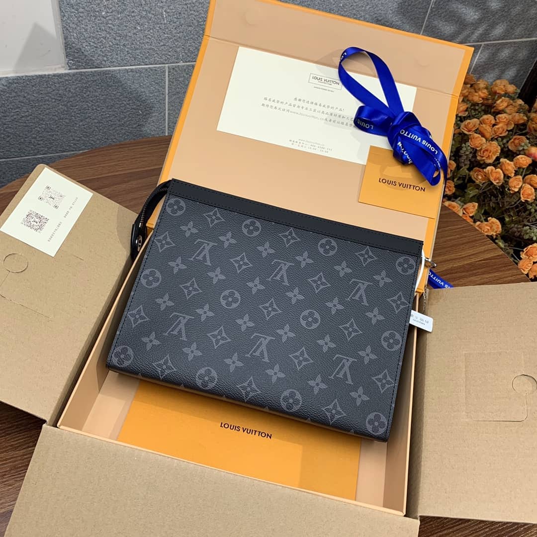 L0vis Vvtt0n Monogram Titanium Canvas Pochette Voyage MM M41696 Replica Clutch