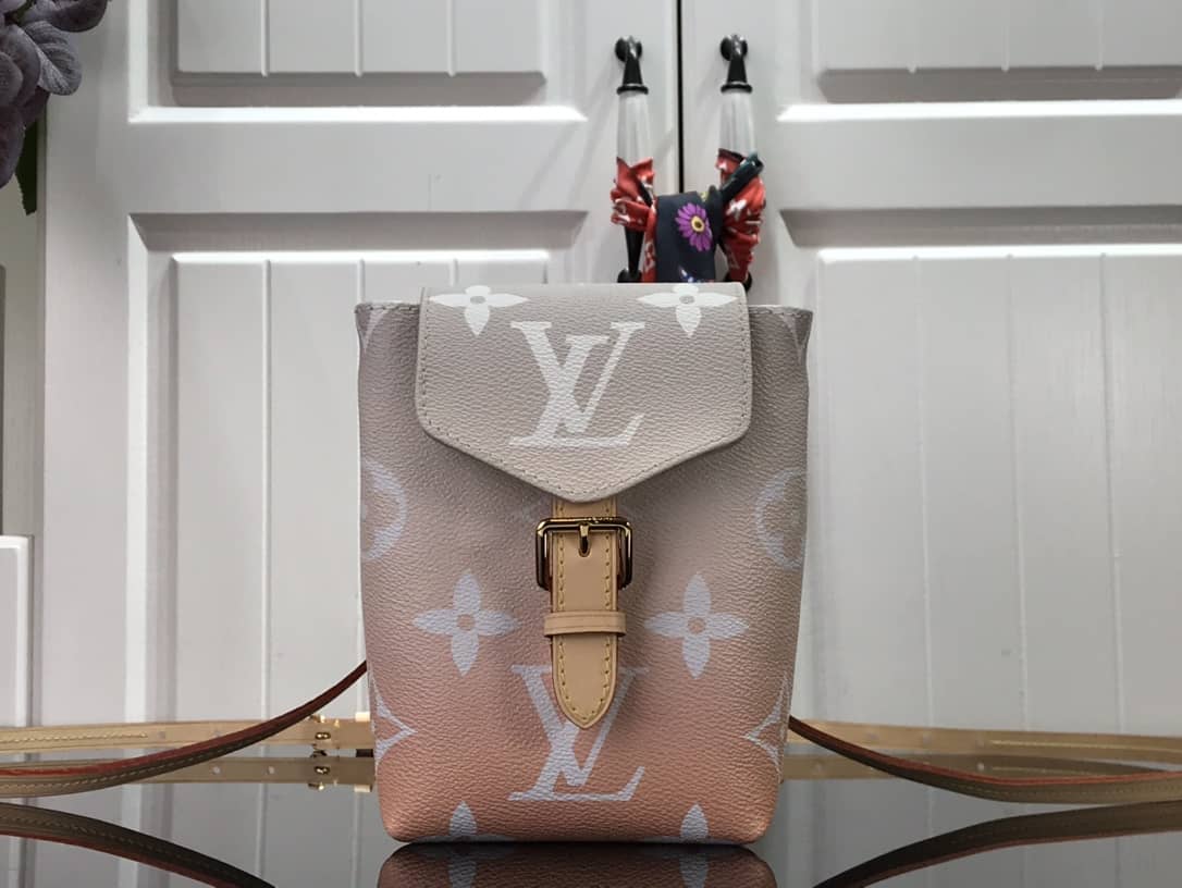 L0vis Vvtt0n By The Pool Replica Backpack M45764