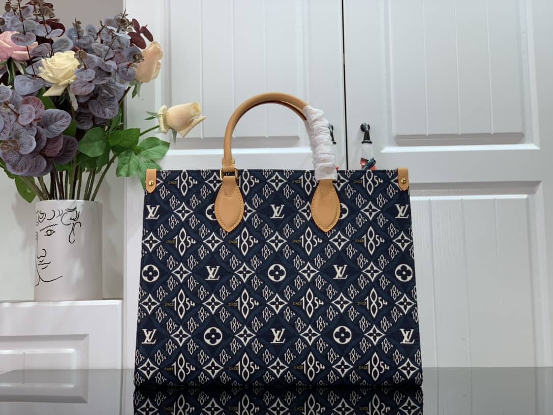 L0vis Vvtt0n Since 1854 Onthego MM Tote Replica M57396