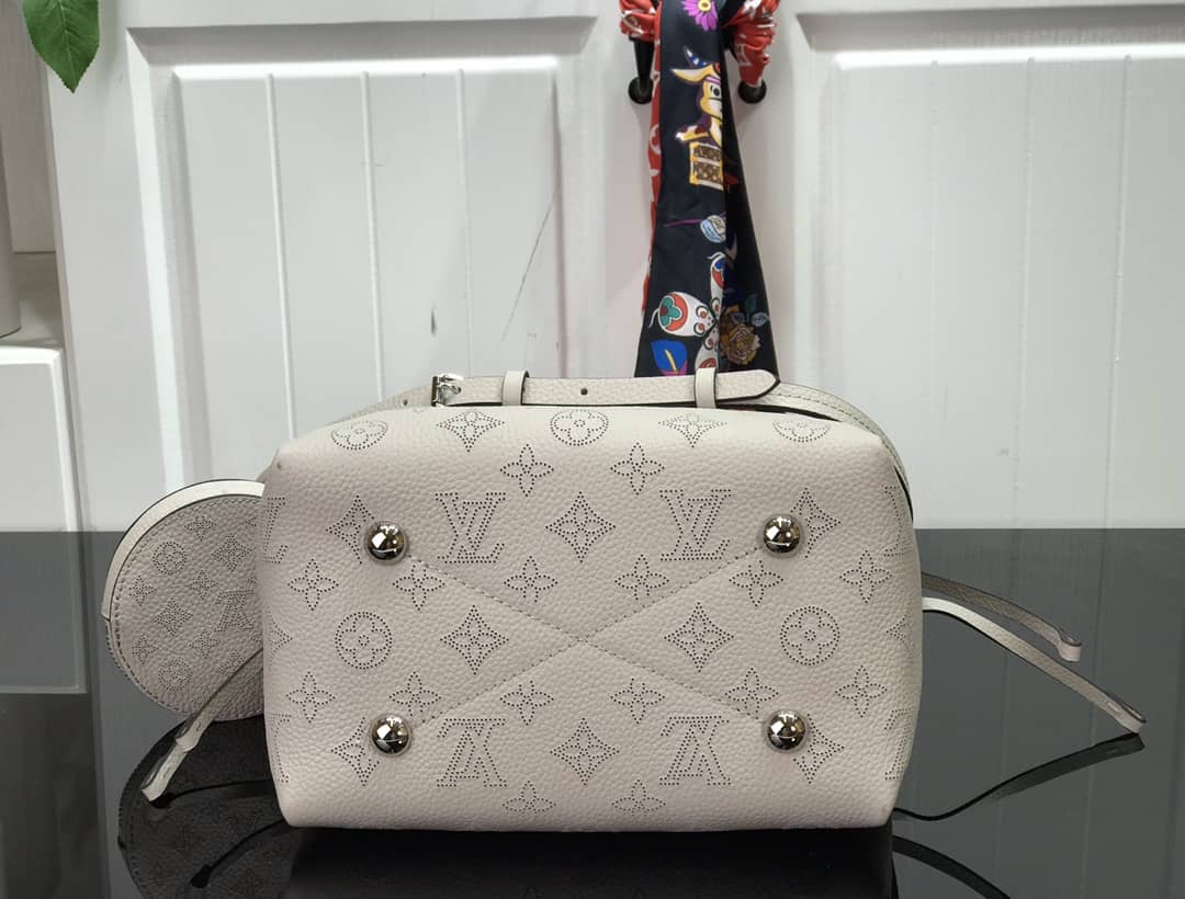 L0vis Vvtt0n Bella Mahina Magnolia Leather Replica Bag M57068 Beige