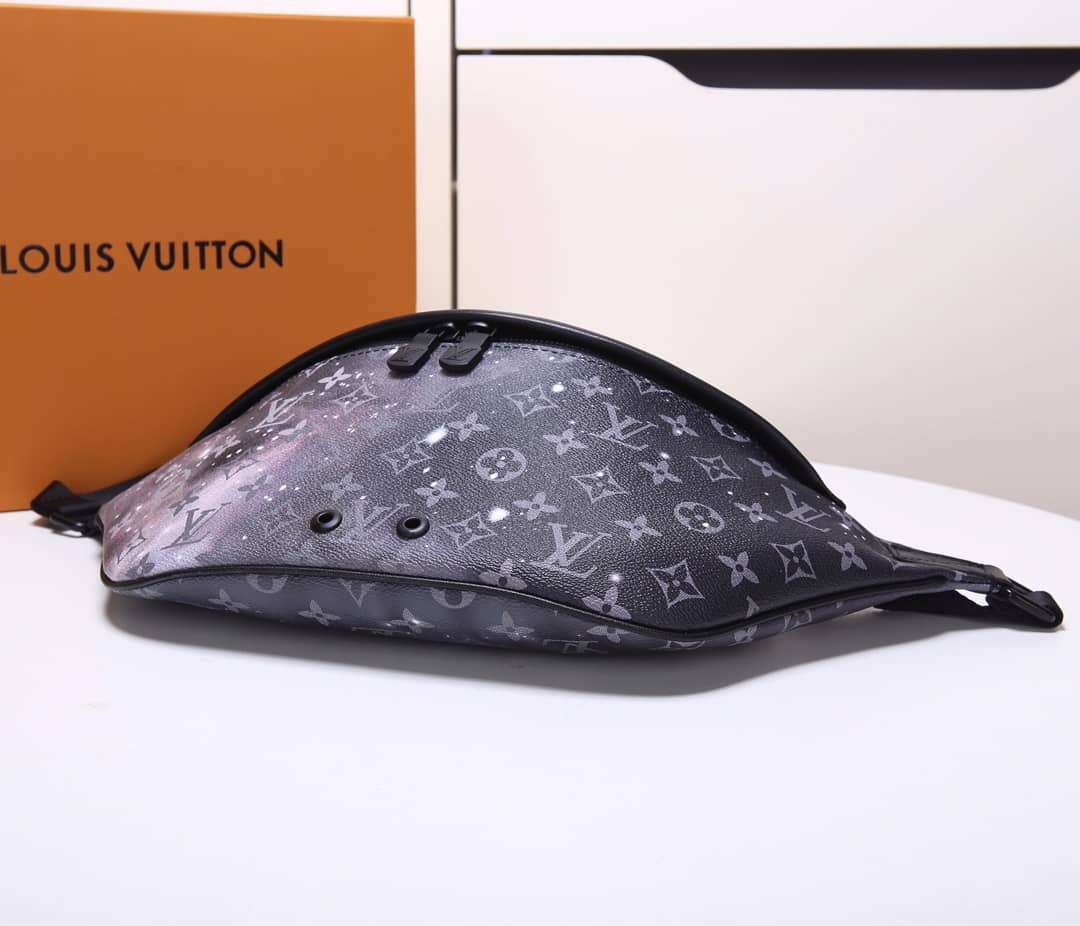 L0vis Vvtt0n Monogram Galaxy Discovery Replica Belt Bag M44444