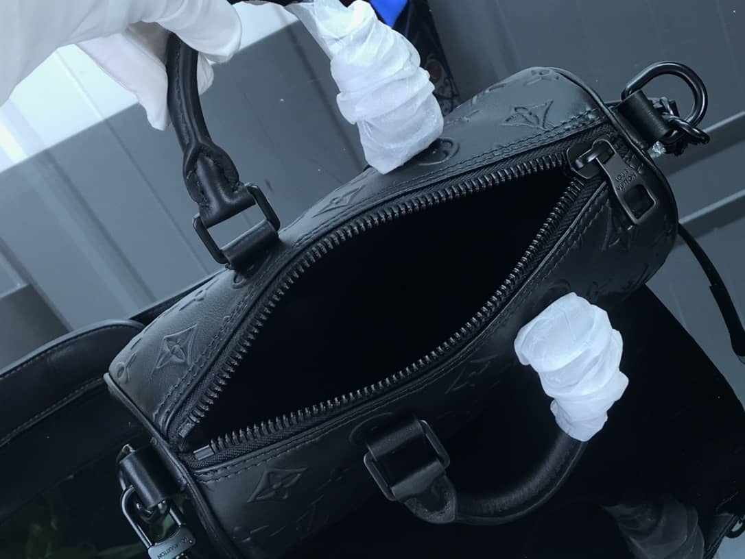 L0vis Vvtt0n Keepall XS Monogram Seal Cowhide Leather Bag Replica Black M57960